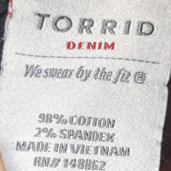 NWOT TORRID Boyfriend Denim Jeans Size 14R - Picture 7 of 7